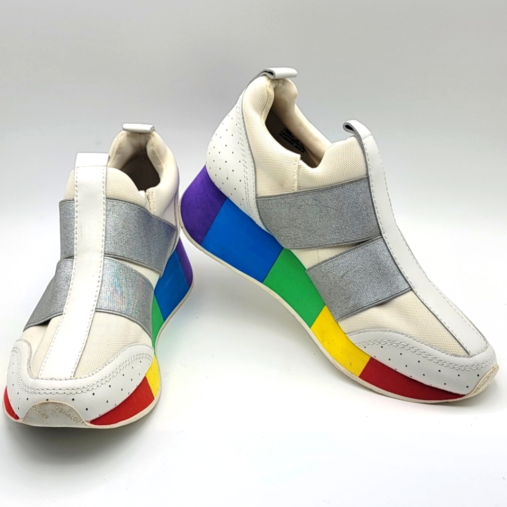 Donald Pliner Colorful Strap‎ Sneakers with Silver Accents SIZE 7.5. #1544